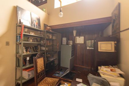 Casa para alugar com 400m², 5 quartos e 4 vagasEscritório