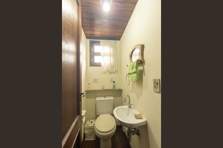 Casa para alugar com 400m², 5 quartos e 4 vagasLavabo