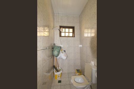 Casa para alugar com 400m², 5 quartos e 4 vagasBanheiro de Serviço