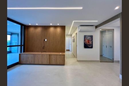 Sala de apartamento para alugar com 3 quartos, 127m² em Cambuí, Campinas