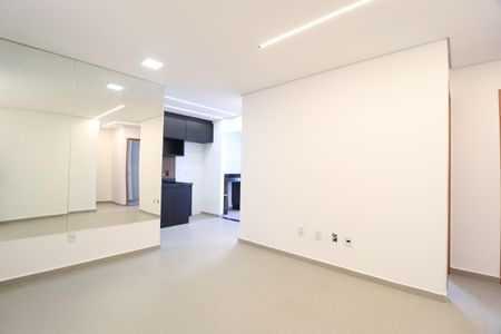 Sala de apartamento para alugar com 3 quartos, 68m² em Grand Ville, Uberlândia