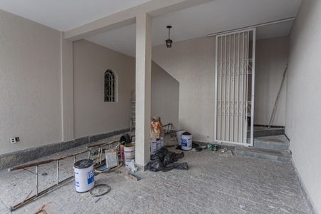 Casa para alugar com 200m², 4 quartos e 2 vagas Casa para alugar com 200m², 4 quartos e 2 vagasGaragem