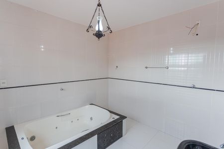 Casa para alugar com 200m², 4 quartos e 2 vagas Casa para alugar com 200m², 4 quartos e 2 vagasSPA no 3° Andar