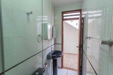 Casa para alugar com 200m², 4 quartos e 2 vagas Casa para alugar com 200m², 4 quartos e 2 vagasBanheiro Social