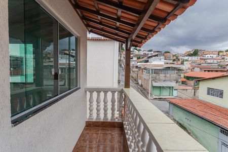 Casa para alugar com 200m², 4 quartos e 2 vagas Casa para alugar com 200m², 4 quartos e 2 vagasVaranda da Sala 2 no 2° Andar