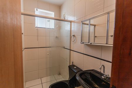 Casa para alugar com 200m², 4 quartos e 2 vagas Casa para alugar com 200m², 4 quartos e 2 vagasBanheiro Social 2 no 2° Andar