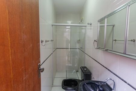 Casa para alugar com 200m², 4 quartos e 2 vagas Casa para alugar com 200m², 4 quartos e 2 vagasBanheiro Social