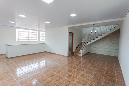 Casa para alugar com 200m², 4 quartos e 2 vagas Casa para alugar com 200m², 4 quartos e 2 vagasSala 2 no 2° Andar