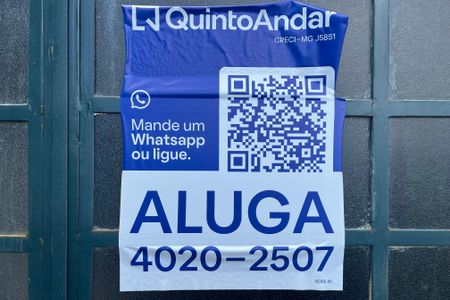 Casa para alugar com 120m², 2 quartos e sem vagaPlaquinha Instalada