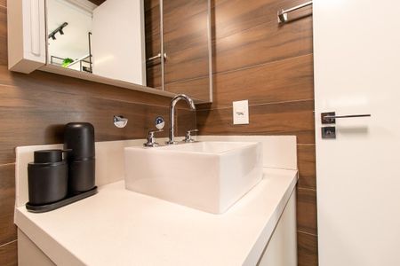 Studio para alugar com 35m², 1 quarto e sem vagaDetalhe do banheiro