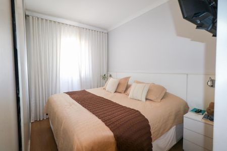 Apartamento à venda com 170m², 4 quartos e 2 vagas Apartamento à venda com 170m², 4 quartos e 2 vagasSuíte