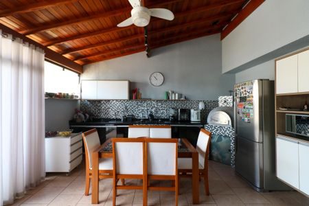 Apartamento à venda com 170m², 4 quartos e 2 vagas Apartamento à venda com 170m², 4 quartos e 2 vagasCozinha/Cobertura