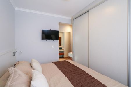 Apartamento à venda com 170m², 4 quartos e 2 vagas Apartamento à venda com 170m², 4 quartos e 2 vagasSuíte