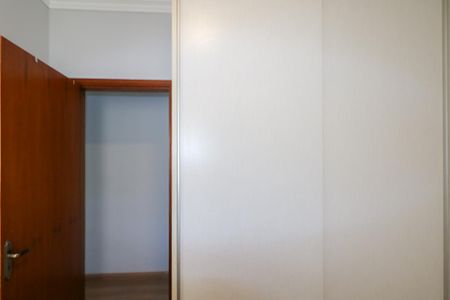Apartamento à venda com 170m², 4 quartos e 2 vagas Apartamento à venda com 170m², 4 quartos e 2 vagasQuarto 2