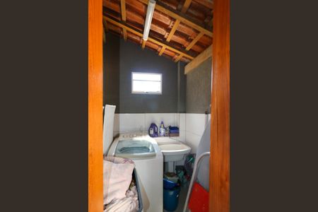 Apartamento à venda com 170m², 4 quartos e 2 vagas Apartamento à venda com 170m², 4 quartos e 2 vagasÁrea de Serviço