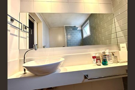 Banheiro da Suíte de apartamento à venda com 2 quartos, 86m² em Jardim Flor da Montanha, Guarulhos