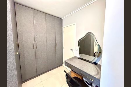 Quarto Suíte de apartamento à venda com 2 quartos, 86m² em Jardim Flor da Montanha, Guarulhos