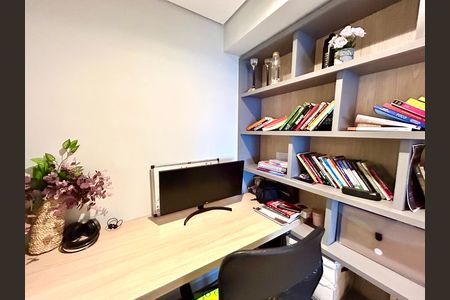 Escritório de apartamento à venda com 2 quartos, 86m² em Jardim Flor da Montanha, Guarulhos