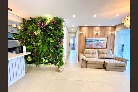 Sala  de apartamento à venda com 2 quartos, 86m² em Jardim Flor da Montanha, Guarulhos