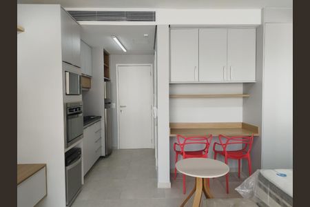 Apartamento para alugar com 38m², 1 quarto e sem vagaFoto 04