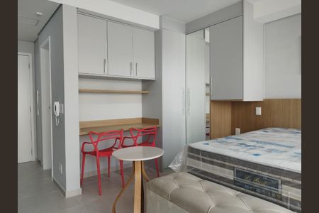 Apartamento para alugar com 38m², 1 quarto e sem vagaFoto 02