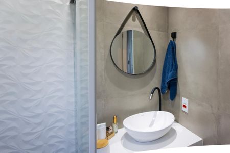 Apartamento à venda com 79m², 2 quartos e 2 vagasBanheiro da Suíte