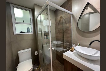 Apartamento à venda com 79m², 2 quartos e 2 vagasBanheiro social