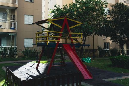 Apartamento à venda com 79m², 2 quartos e 2 vagasÁrea comum - Playground