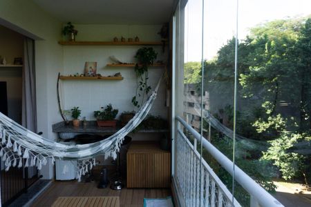 Apartamento à venda com 79m², 2 quartos e 2 vagasVaranda da Sala