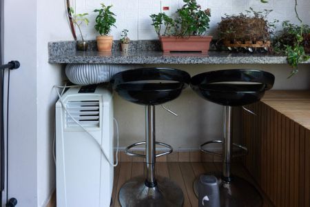 Apartamento à venda com 79m², 2 quartos e 2 vagasVaranda da Sala