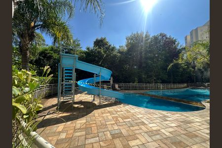 Apartamento à venda com 79m², 2 quartos e 2 vagasÁrea comum - Piscina