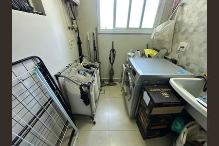 Apartamento à venda com 79m², 2 quartos e 2 vagasÁrea de Serviço