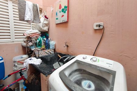 Casa à venda com 90m², 2 quartos e 2 vagas Casa à venda com 90m², 2 quartos e 2 vagasÁrea de Serviço