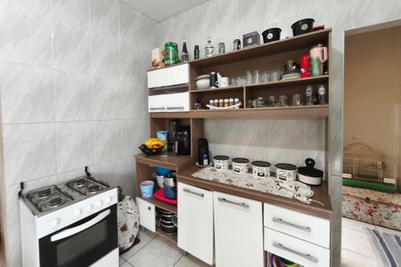 Casa à venda com 90m², 2 quartos e 2 vagas Casa à venda com 90m², 2 quartos e 2 vagasCozinha