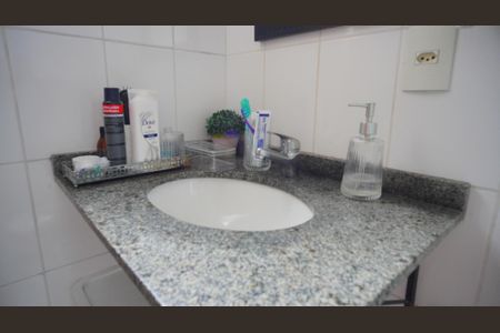 Apartamento à venda com 67m², 3 quartos e 2 vagasBanheiro 1 