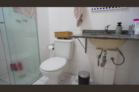 Apartamento à venda com 67m², 3 quartos e 2 vagasBanheiro 2