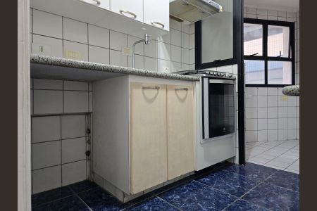 Apartamento para alugar com 75m², 2 quartos e 1 vagaCozinha 