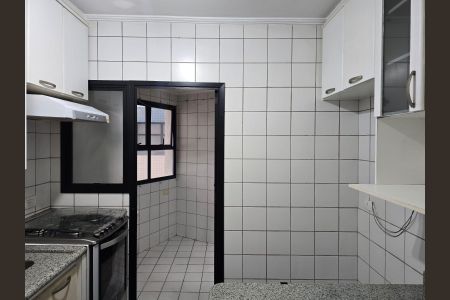 Apartamento para alugar com 75m², 2 quartos e 1 vagaCozinha 