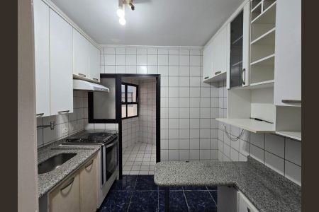 Apartamento para alugar com 75m², 2 quartos e 1 vagaCozinha 