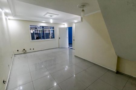 Sala de casa para alugar com 2 quartos, 190m² em Parque Maraba, Taboão da Serra