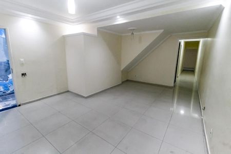 Sala de casa para alugar com 2 quartos, 190m² em Parque Maraba, Taboão da Serra