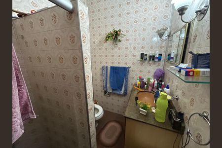 Casa à venda com 195m², 3 quartos e 4 vagasBanheiro da Suíte