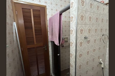 Casa à venda com 195m², 3 quartos e 4 vagasBanheiro da Suíte