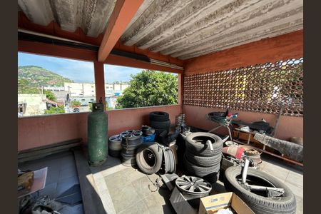 Casa à venda com 195m², 3 quartos e 4 vagasTerraço