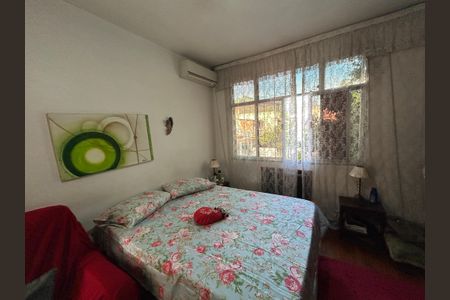 Casa à venda com 195m², 3 quartos e 4 vagasSuíte