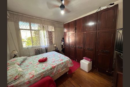 Casa à venda com 195m², 3 quartos e 4 vagasSuíte