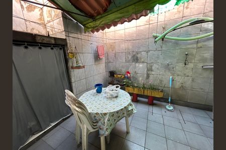 Casa à venda com 195m², 3 quartos e 4 vagasÁrea de Serviço