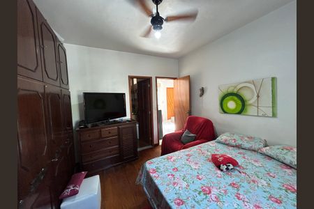 Casa à venda com 195m², 3 quartos e 4 vagasSuíte