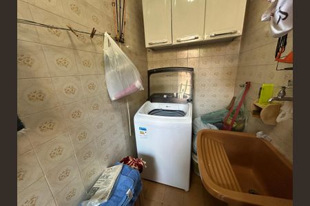 Casa à venda com 195m², 3 quartos e 4 vagasÁrea de Serviço