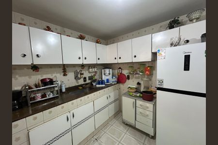 Casa à venda com 195m², 3 quartos e 4 vagasCozinha